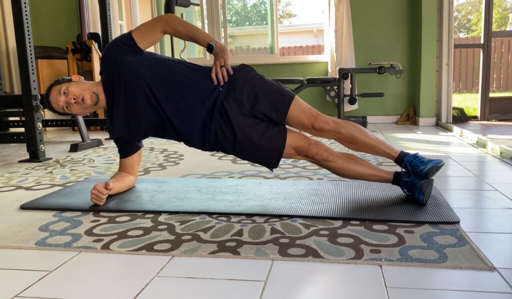 side plank core exercise anti-lateral flexion stability